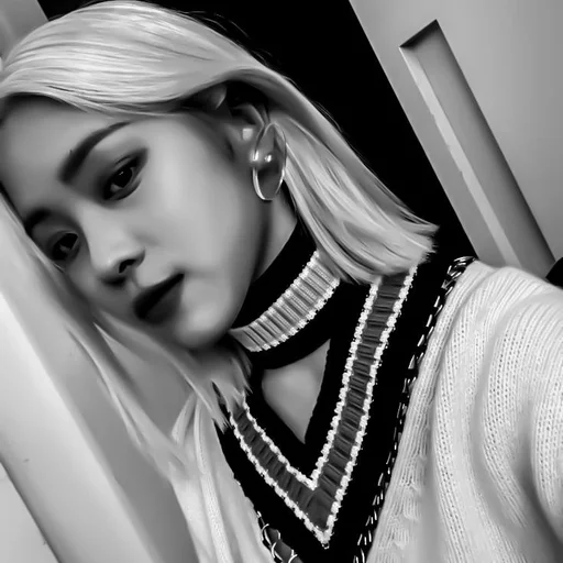 Эмодзи ryujin itzy