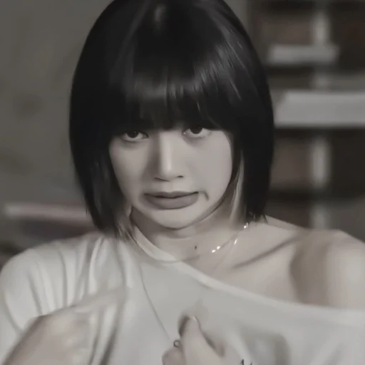 Эмодзи lisa blackpink