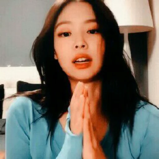 Эмодзи kim jennie