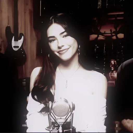 Эмодзи Madison Beer