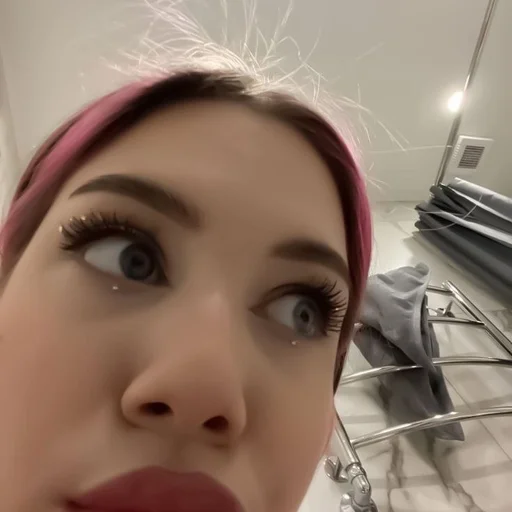 Эмодзи akulich