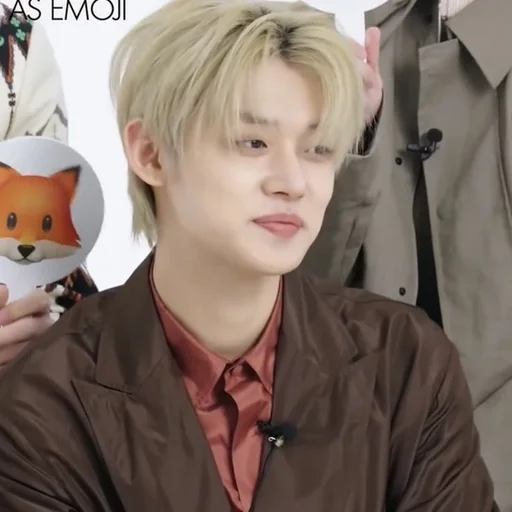 Эмодзи котик енджун