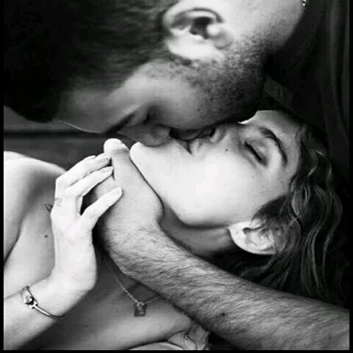 Эмодзи love sex and cuddles