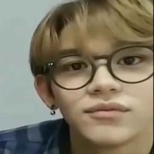 Эмодзи lucas 3