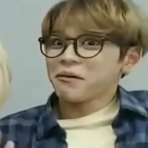 Эмодзи lucas 3