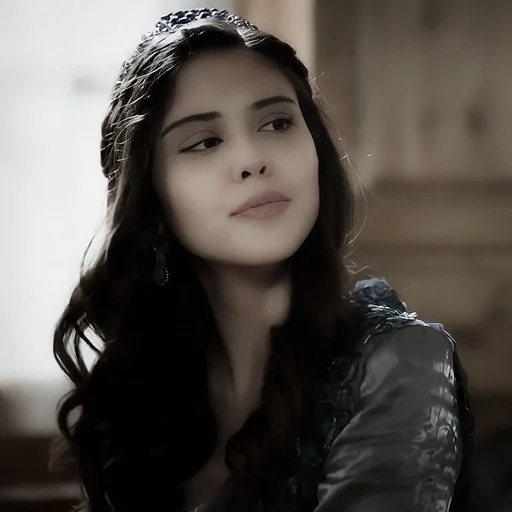 Эмодзи Mahfiruz Hatice Sultan