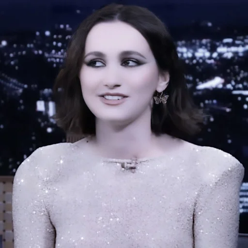 Эмодзи Maude Apatow