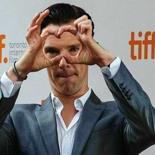Эмодзи MCU