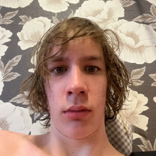 Эмодзи медведь наш батя