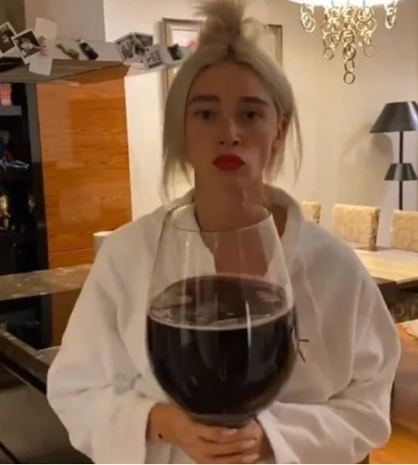 Эмодзи мемы