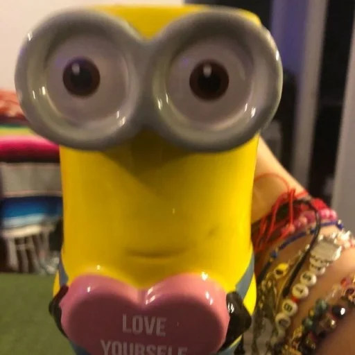 Эмодзи Minions