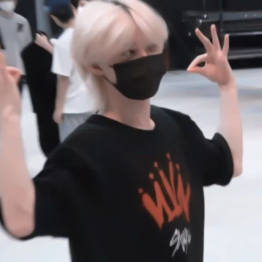 Эмодзи あ 𝘮𝘰𝘰𝘥 𝘧𝘦𝘭𝘪𝘹 :;