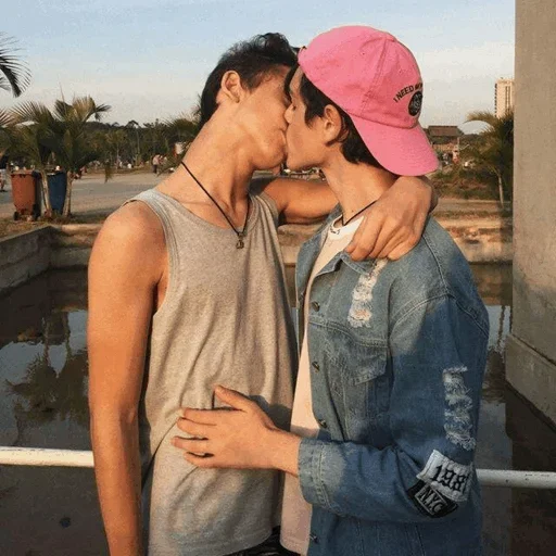 Эмодзи my rainbow friends