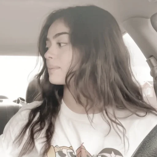 Эмодзи Madison Beer