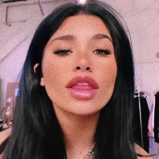 Эмодзи ▪︎Несса от флексид▪︎