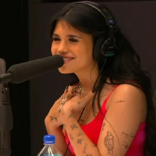 Эмодзи ▪︎Несса от флексид▪︎