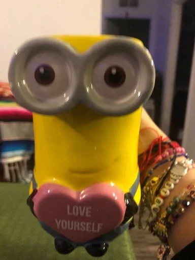 Эмодзи миньоны