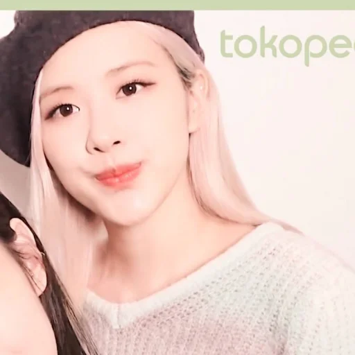 Эмодзи rose blackpink