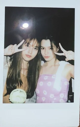 Эмодзи Pink Theory