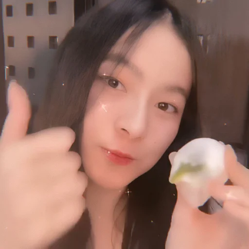 Эмодзи Шэнь Юэ