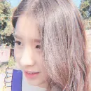 Эмодзи korean girl