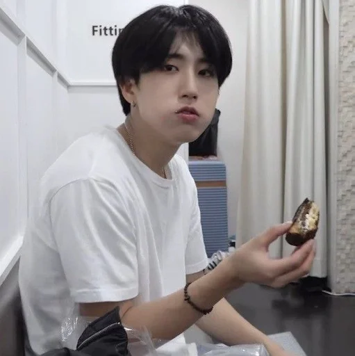 Эмодзи Хан Джинсон