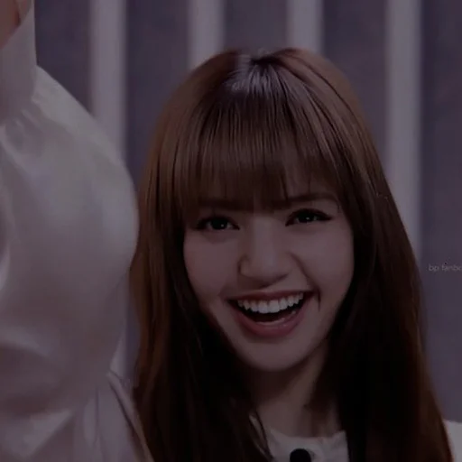 Эмодзи lisa blackpink