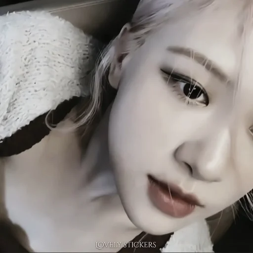 Эмодзи rose blackpink