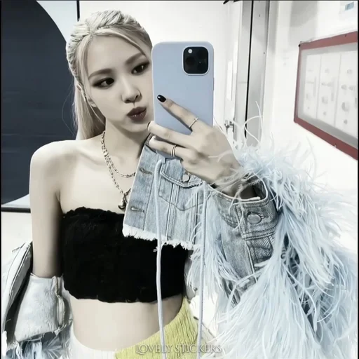 Эмодзи rose blackpink