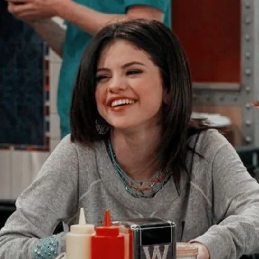 Эмодзи SelenaGomez