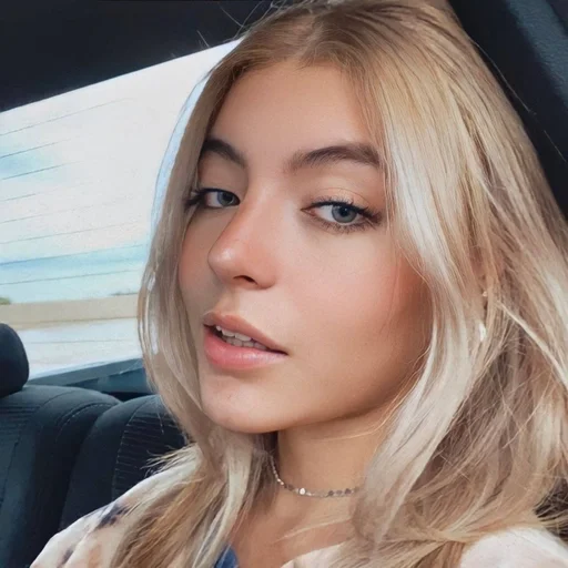 Эмодзи Sabrina Quesada