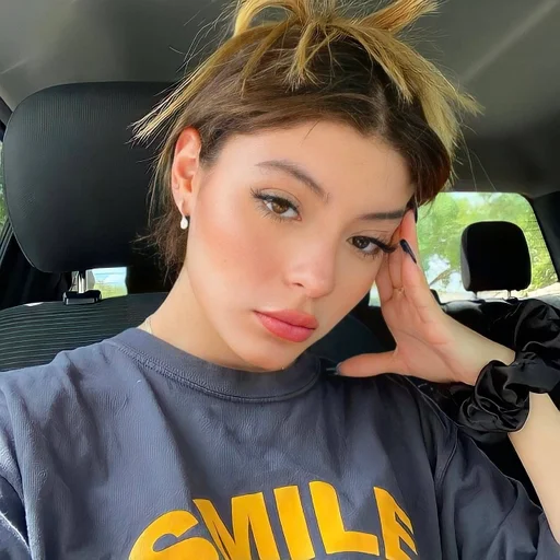 Эмодзи Sabrina Quesada