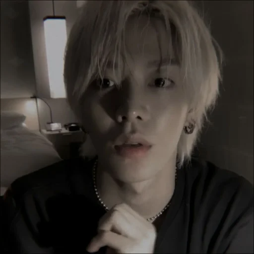 Эмодзи kembaran yuta