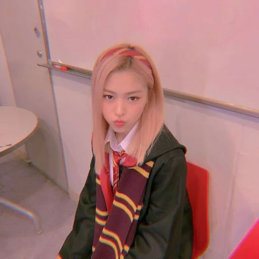 Эмодзи ryujin itzy