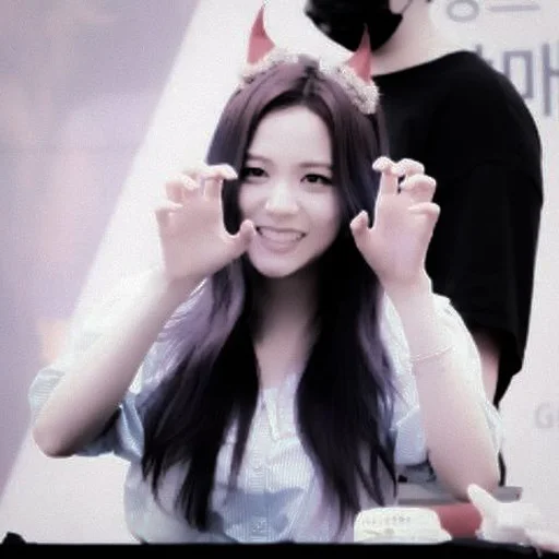 Эмодзи nancy jewel mcdonie