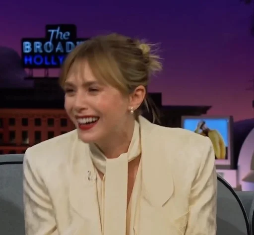 Эмодзи Elizabeth Olsen