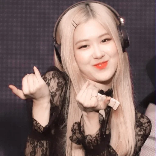 Эмодзи rose blackpink