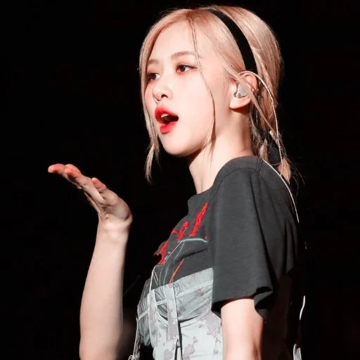 Эмодзи rose blackpink