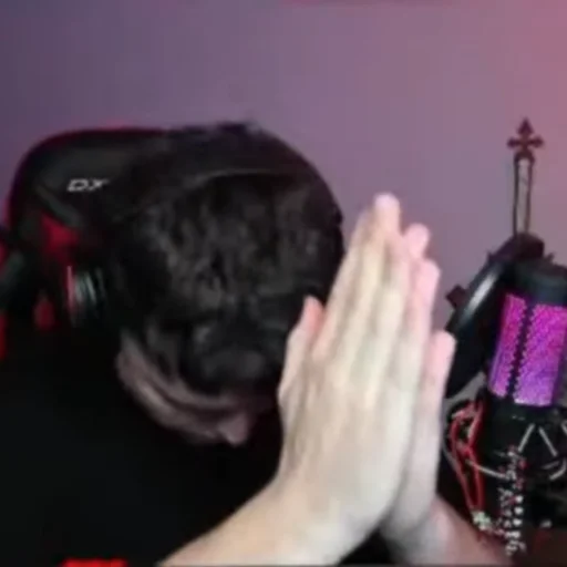 Эмодзи AxeSAY & D3_KIM_