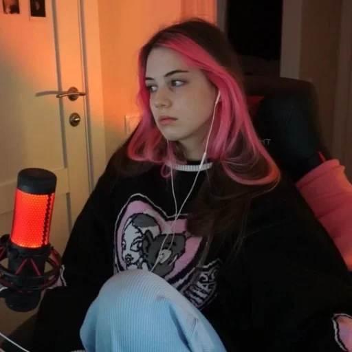 Эмодзи акулич