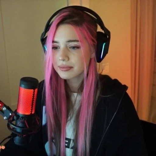 Эмодзи акулич