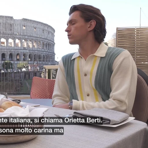 Эмодзи Tom Holland