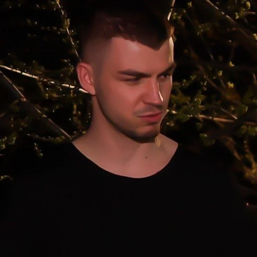 Эмодзи 👹 vlad cherevatyi :