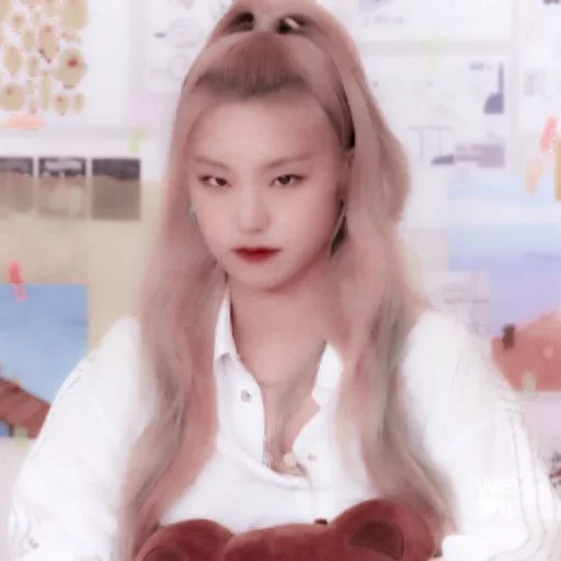 Эмодзи hwang yeji