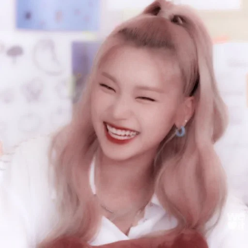 Эмодзи hwang yeji