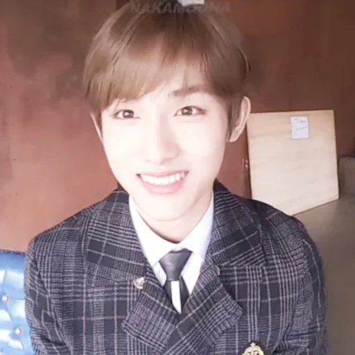 Эмодзи winwin 3