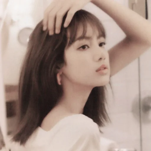 Эмодзи blackpink lisa