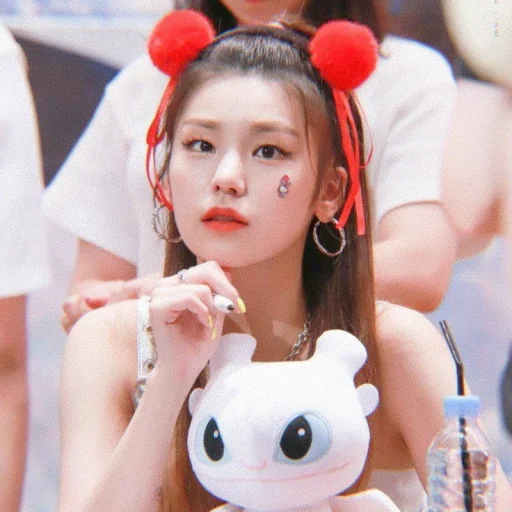 Эмодзи itzy yeji