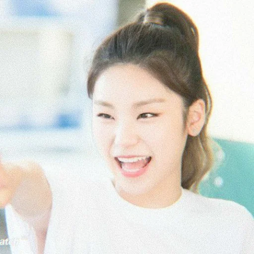 Эмодзи itzy yeji