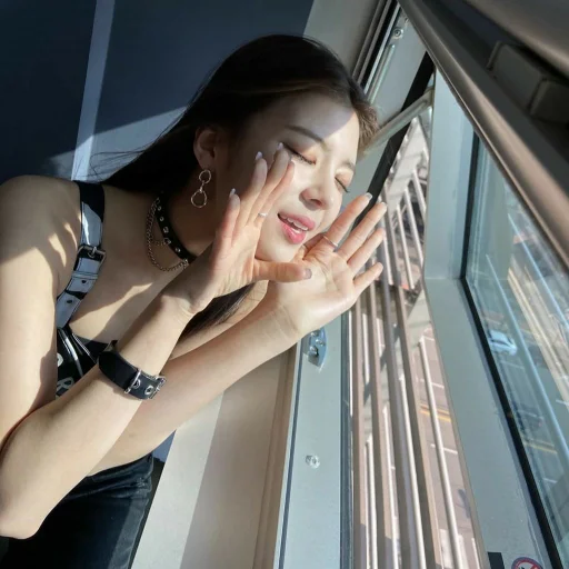 Эмодзи choi jisu